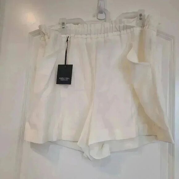 Vera Wang Women's Coconut White Rayon/Polyester Elastic Waist Shorts NEW NWT sz - Picture 3 of 6
